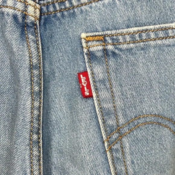 Levi’s - Wedgie Straight, Icon-Fit, Distressed Cropped High Rise Jeans - Size 27 - Picture 14 of 17